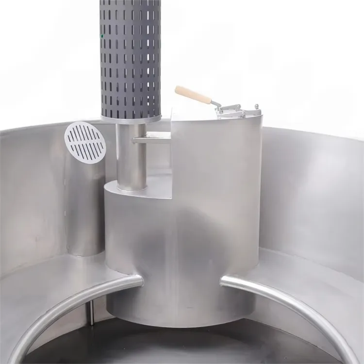 Bain nordique Inari rond 180 cm, cèdre rouge et cuve inox, poêle intégré, vue 7 sur 10