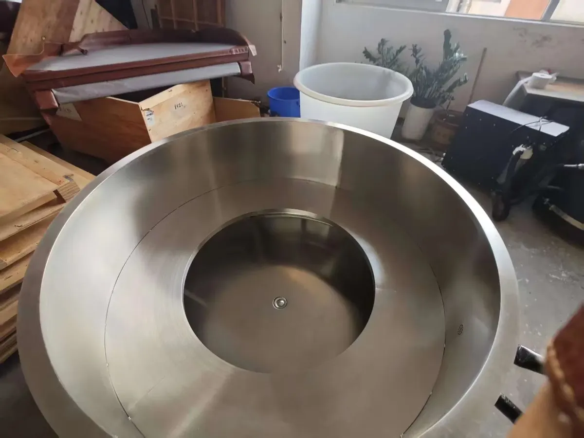 Bain nordique Lofoten rond 150 cm, cèdre rouge et cuve inox, poêle extérieur, vue 7 sur 10